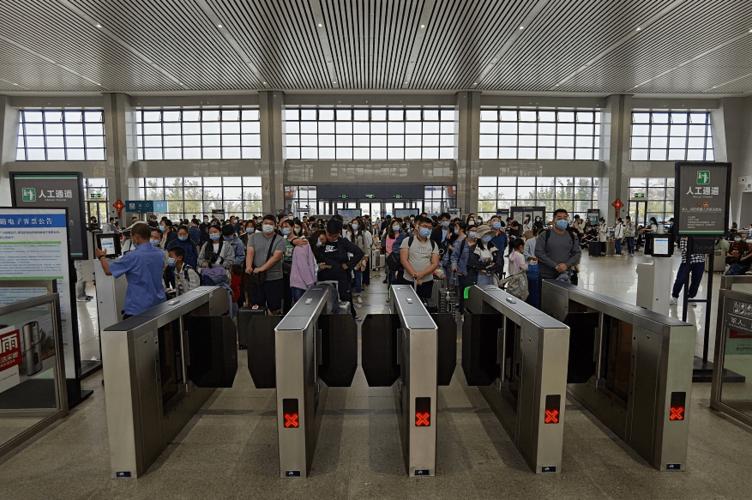 提醒市民注意线路时刻有所优化连云港火车站高铁班次基本保持稳定与